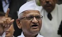 केवळ सत्ता व पैशांसाठी भाजप-सेनेतील संघर्ष – अण्णा हजारे